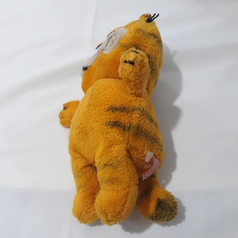 Vintage 80's Garfield Plush Toy - Orange 10